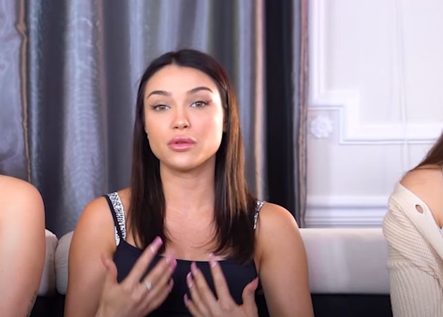 Natsu tłumaczy, dlaczego pracowała na seks kamerkach