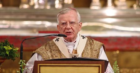 Abp Marek Jędraszewski o "usuwaniu dzieci". Duchowny uderza w część polskich rodzin