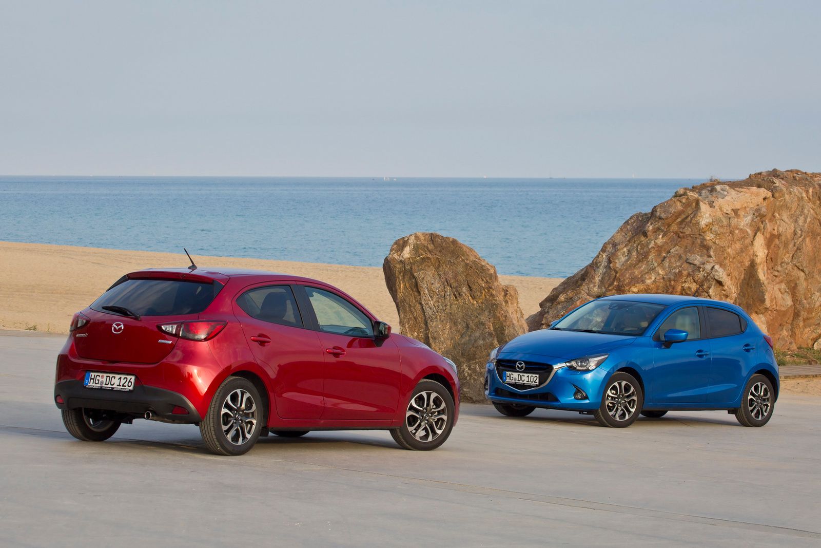 Europejska Mazda 2 – obszerna galeria zdjęć 4