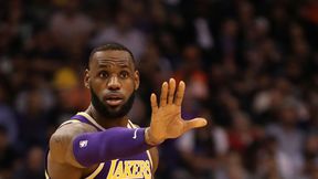 LeBron dał zwycięstwo Lakers, świetny Curry, kluczowa dobitka Millsapa