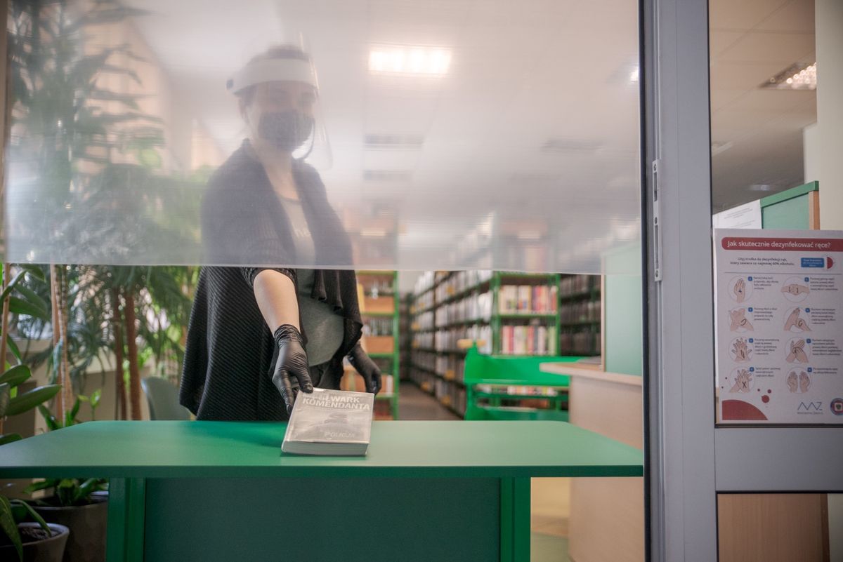 Warszawa. Ponownie otwarto biblioteki