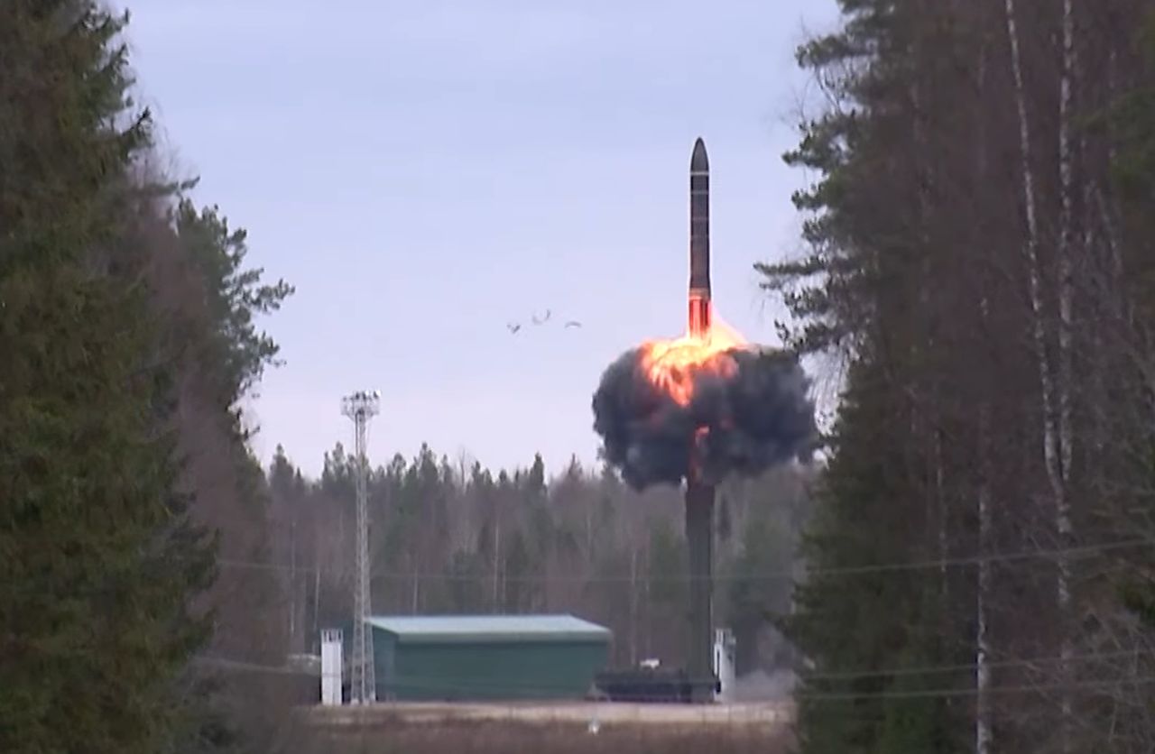 Wystrzelenie pocisku RS-24 Jars - zdjęcie poglądowe