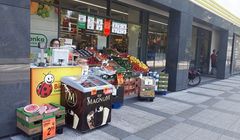 Biedronka spodziewa się wzmożonego ruchu nad morzem, wydłuża godziny pracy nadmorskich sklepów