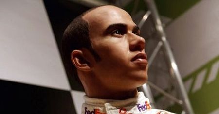 Hamilton ma jednak coś wspólnego ze świeczką...