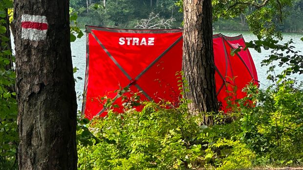 Niewyobrażalna tragedia. Nie żyje dwóch 13-latków wyłowionych z jeziora