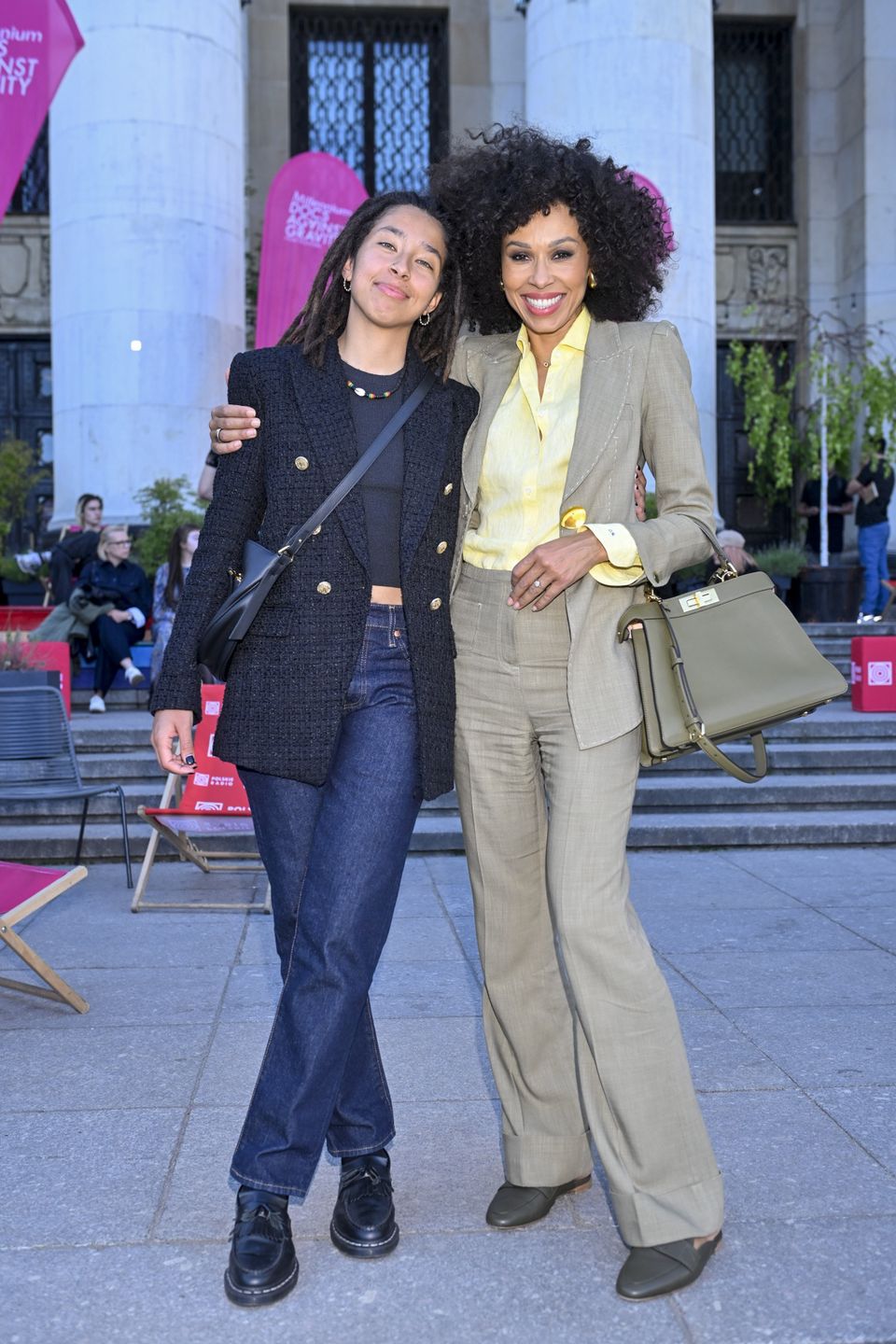 Omenaa Mensah z córką