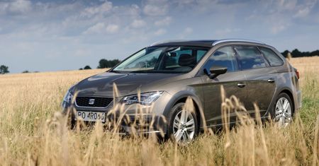 Seat Leon X-Perience 2.0 TDI 184 KM DSG 4Drive - zdjęcia, wnętrze, bagażnik