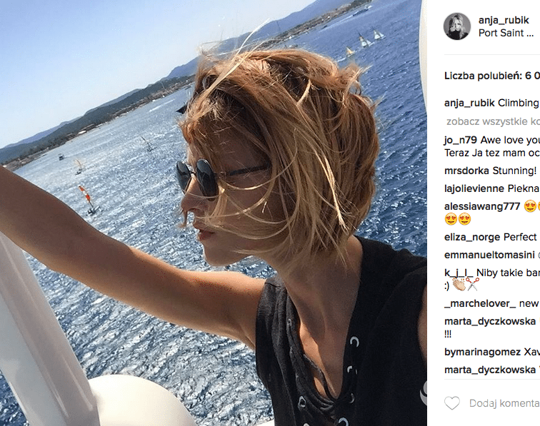 Anja Rubik w krótkich włosach