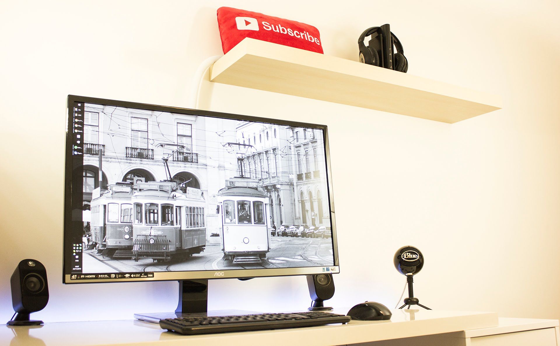 Test monitora 4K AOC U3277PQU. To doskonała alternatywa dla dwóch ekranów 8