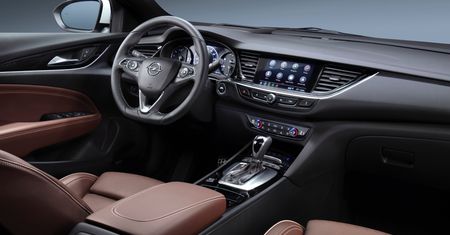 Opel przedstawia nowy system do swoich samochodów. Pozwoli ominąć korki