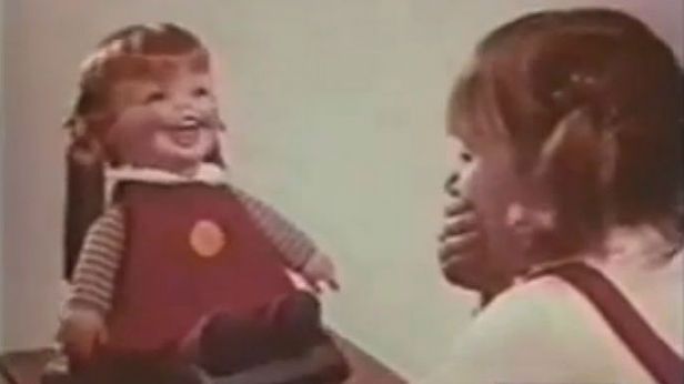 WTF dnia: to nie scena z horroru, to reklama lalek z lat 70. [wideo] 1