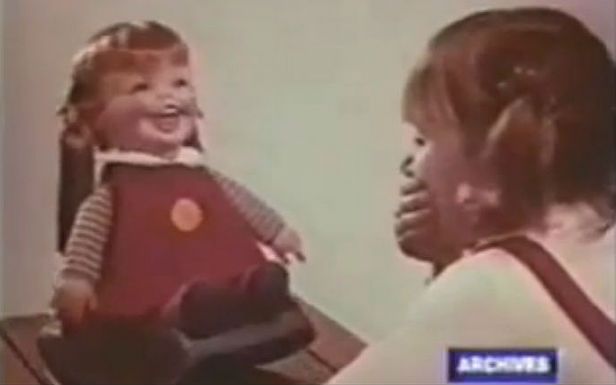 WTF dnia: to nie scena z horroru, to reklama lalek z lat 70. [wideo]