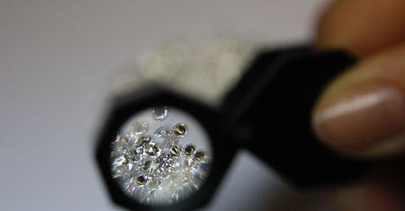 Kradzież rodem z filmu. Diamenty zniknęły w ułamku chwili