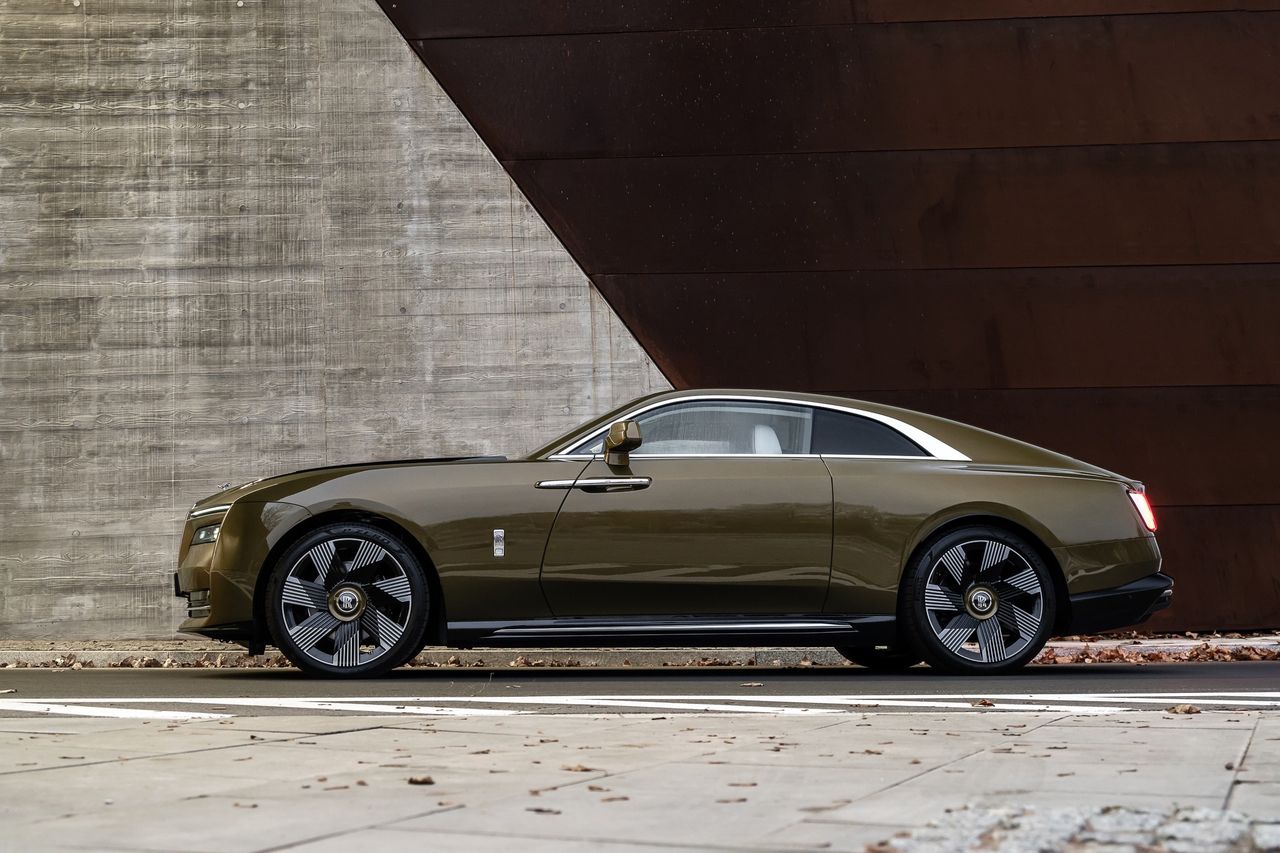 Rolls-Royce Spectre