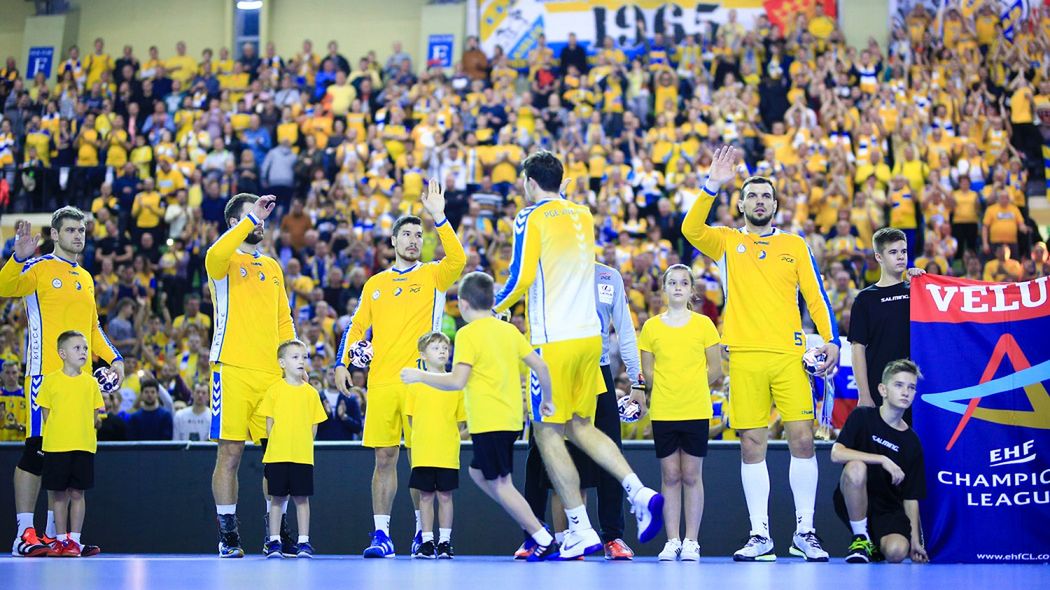 WP SportoweFakty / Tomasz Fąfara / Na zdjęciu: drużyna PGE VIVE Kielce