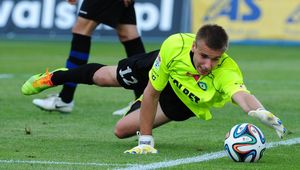 Piłkarz T-Mobile Ekstraklasy: Grzegorz Sandomierski klasą sam dla siebie