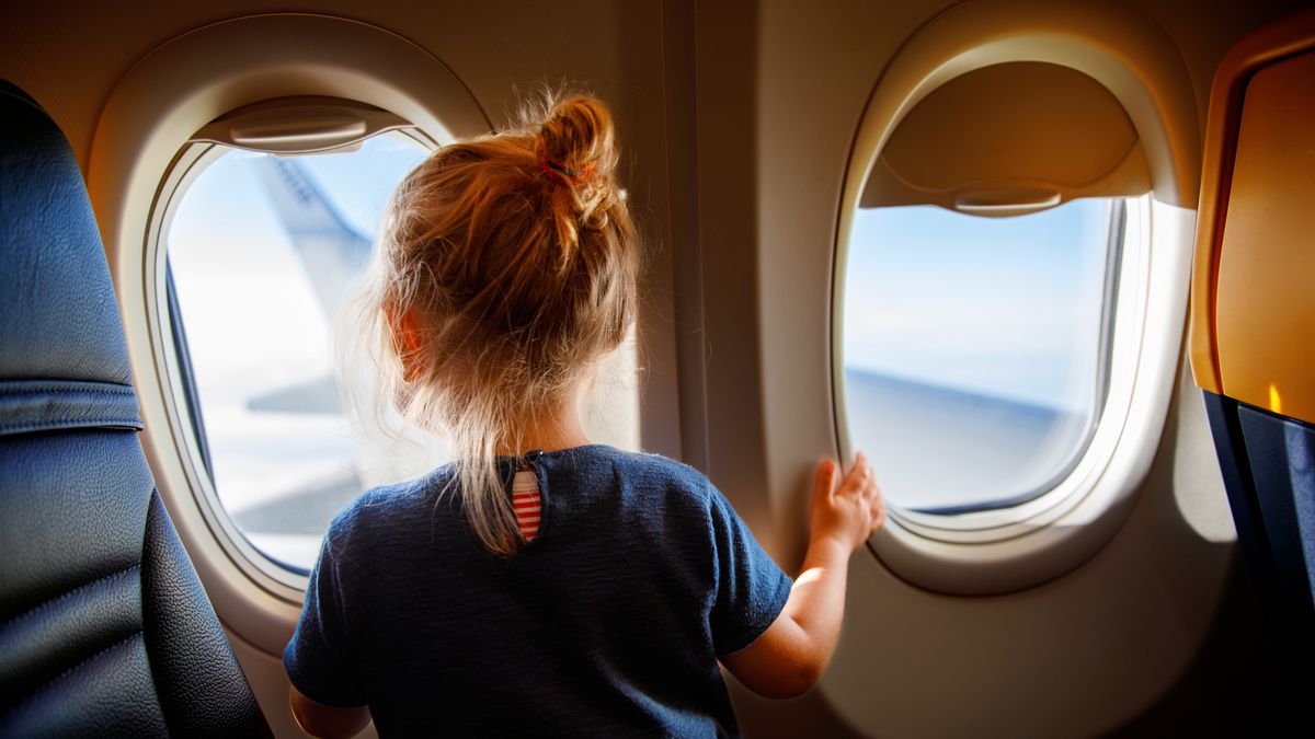 zanim wyruszysz w podróż z dzieckiem, koniecznie sprawdź ważność jego paszportu/ zdjęcie ilustracyjne