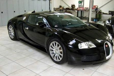 Bugatti Veyron na sprzedaż... od Jensona Buttona!