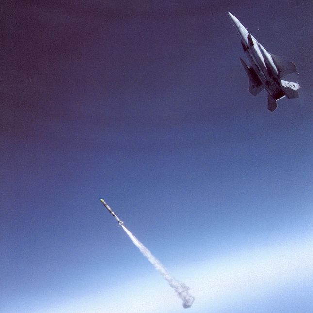 Odpalenie rakiety antysatelitarnej ASM-135 ASAT