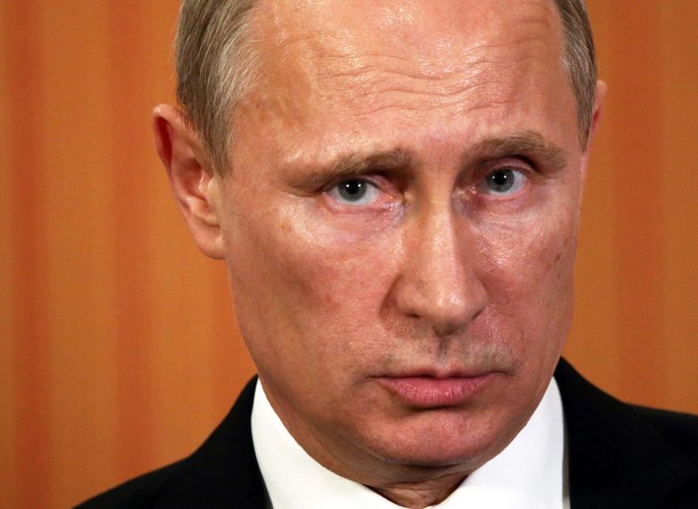 Sankcje Rosji wobec Zachodu. Putin zakazuje importu towarów rolnych