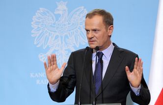 Tusk broni Arłukowicza. "Typowa polityczna zagrywka"