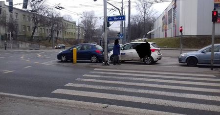 Lublin: Kolizja czterech aut na ul. Wolskiej. Są utrudnienia