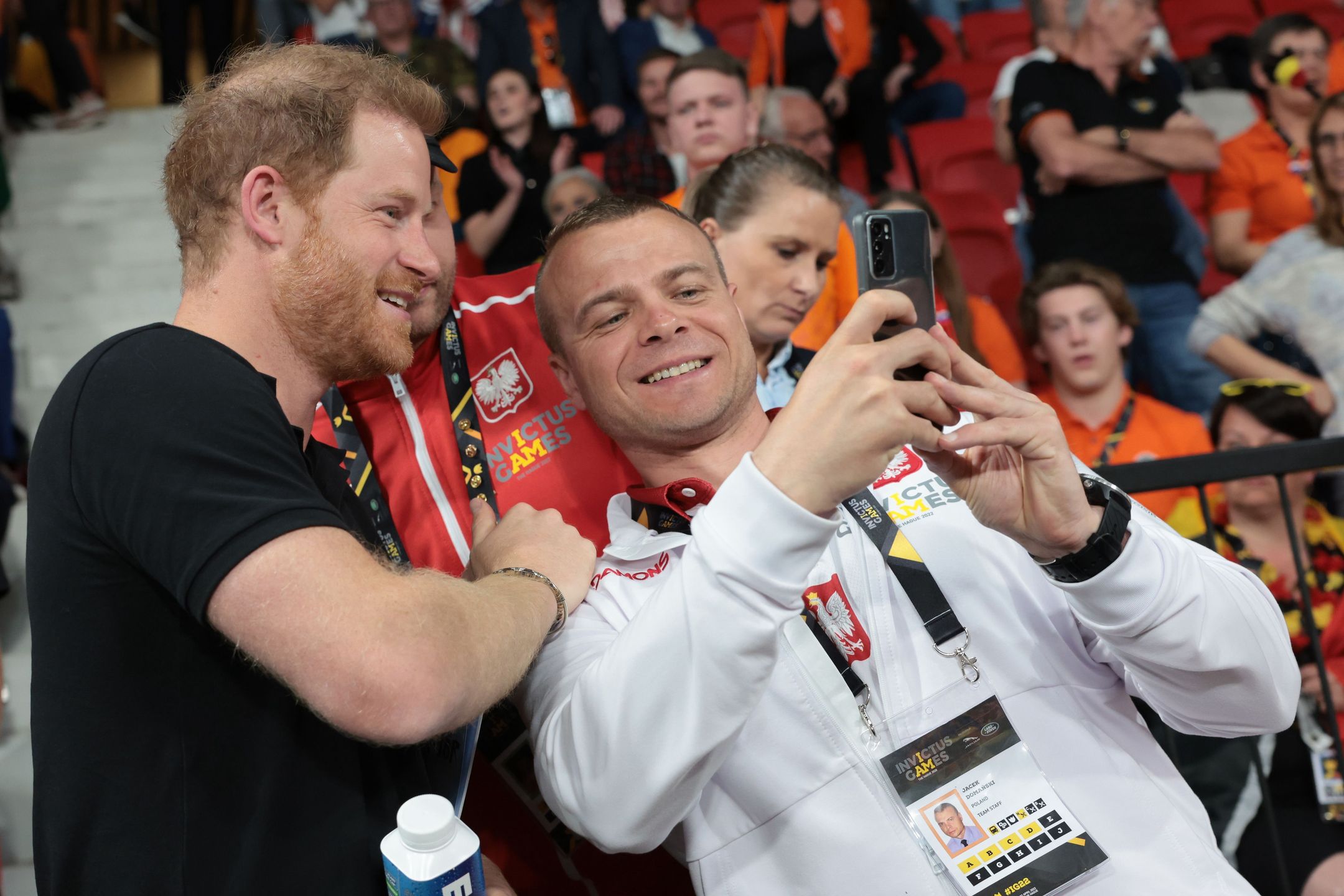Książę Harry udzielił kolejnego wywiadu. Karol ma już tego dosyć 