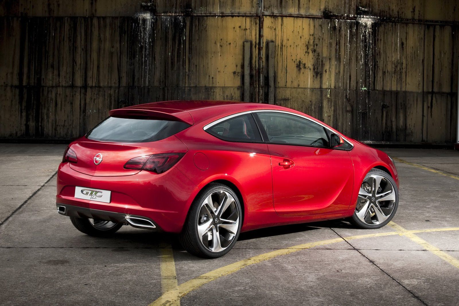 Opel Astra GTC Paris Concept