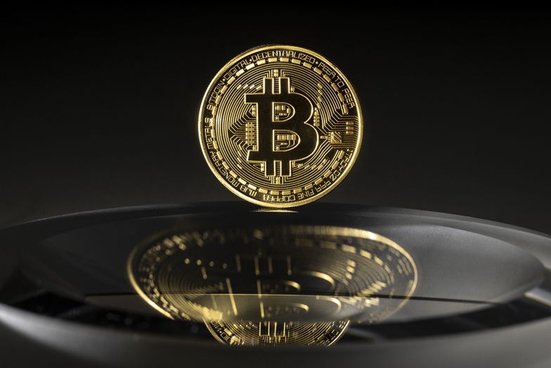 Bitcoin zmienił wartość. Takiej sytuacji nie było od 20 miesięcy