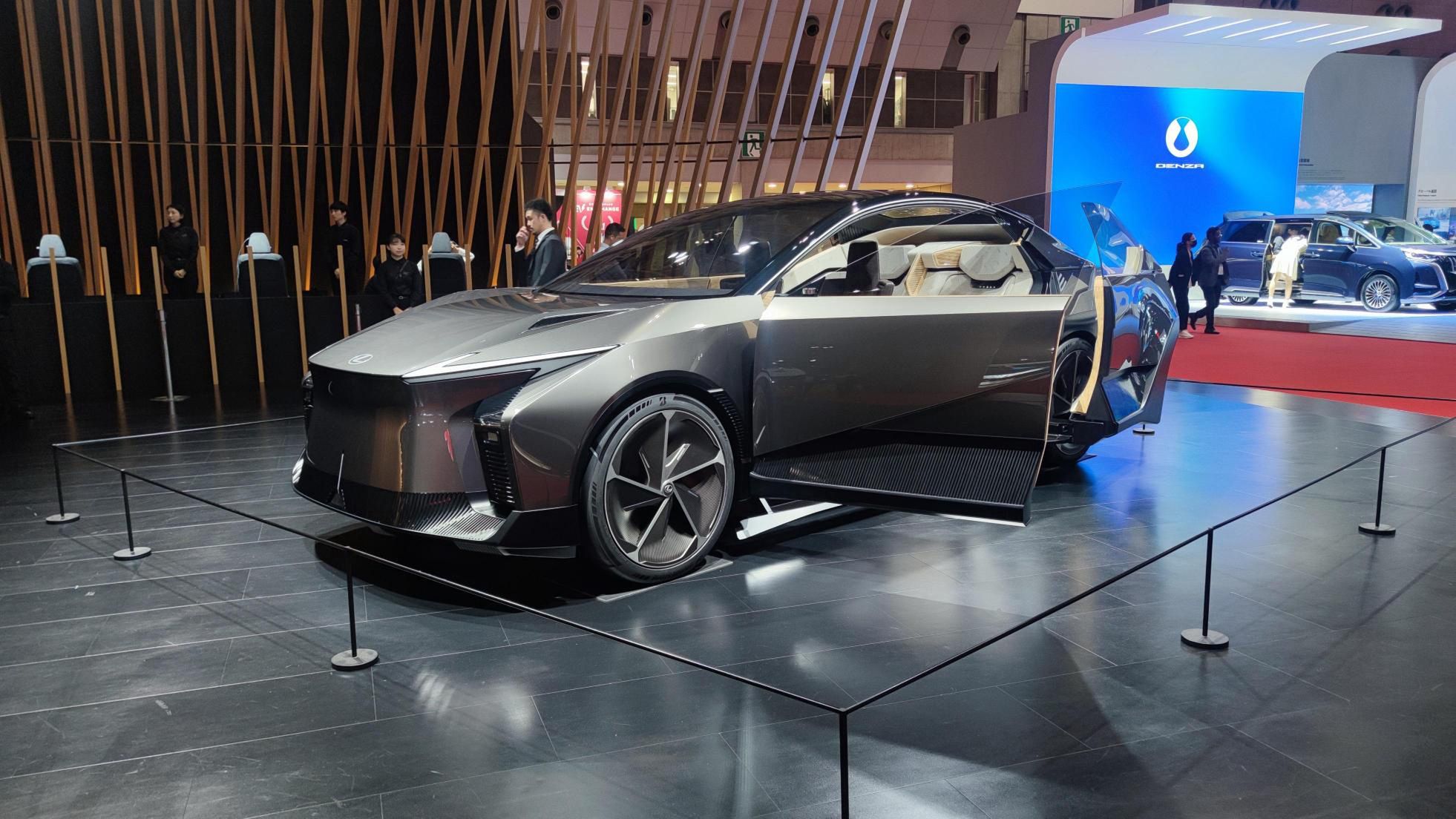 Lexus LF-ZL