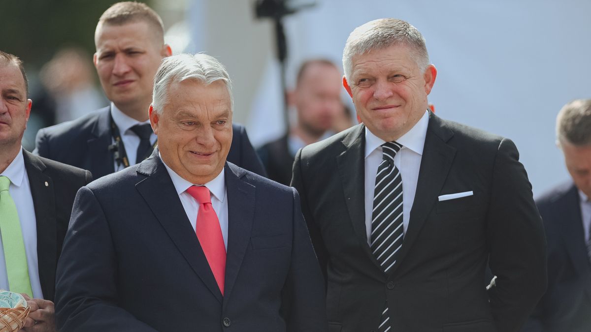 ESZTERGOM, HUNGARY - SEPTEMBER 28: Viktor Orban, Prime Minister of Hungary and Robert Fico (R), Prime Minister of Slovakia celebrate the 130th anniversary of the Maria Valeria Bridge in Esztergom, Hungary on September 28, 2025. (Photo by Robert Nemeti/Anadolu via Getty Images)