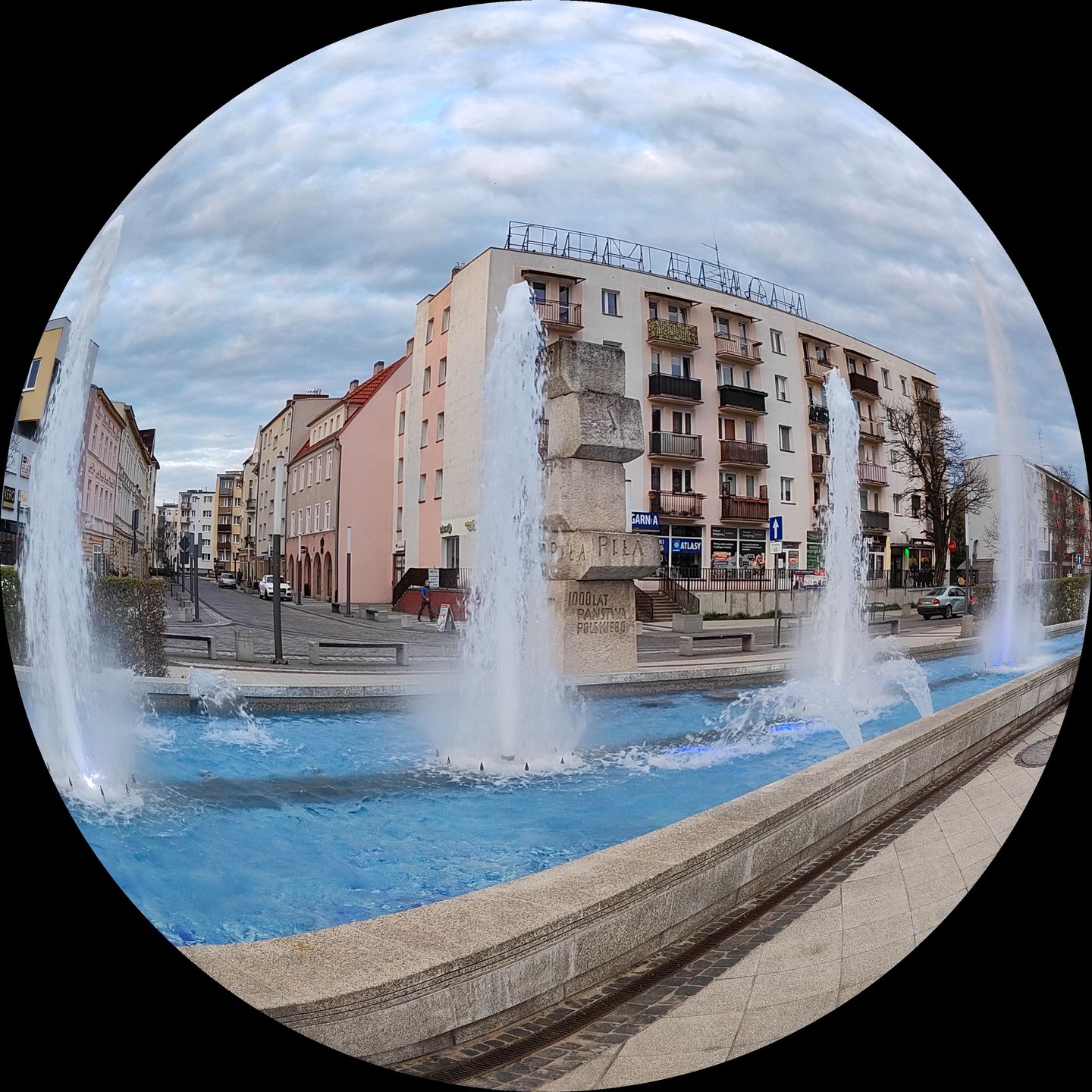 Wreszcie smartfon, który się wyróżnia. realme GT 2 Pro robi to, czego inne nie potrafią 17