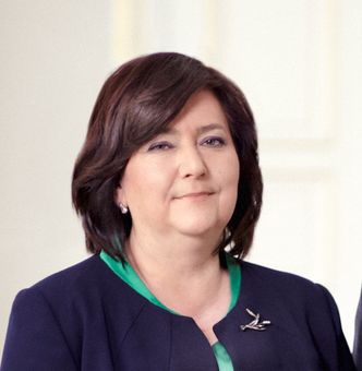 Komorowska: należy wspierać kobiety łączące pracę i macierzyństwo