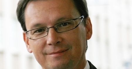 Minister obrony Austrii podał się do dymisji