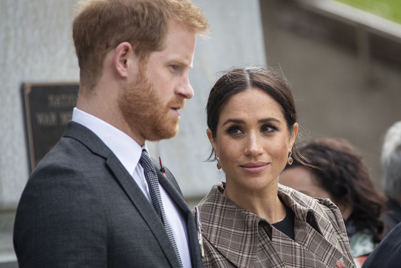 Książę Harry z żoną Meghan Markle udzielili szokującego wywiadu.