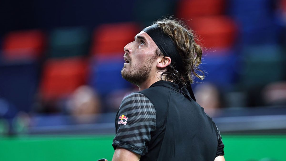 Getty Images / CHINASPORTS/VCG / Na zdjęciu: Stefanos Tsitsipas