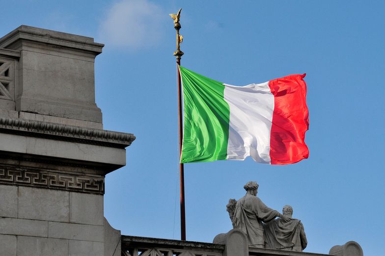 Włosi ratują kolejne banki. 5 mld euro zapłacą podatnicy, kolejne 12 mld na stole