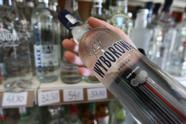 Najtańsza wódka za 32 złote? Minimalne ceny alkoholu uderzą w producentów i konsumentów