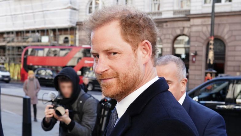 Książę Harry przybył do Londynu! Wziął udział w rozprawie w Sądzie Najwyższym przeciwko wydawcy "Daily Mail" (ZDJĘCIA)