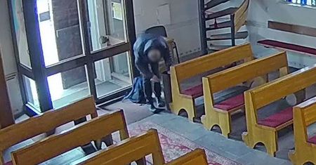 Wstyd na całą Polskę. Nagrany w kaplicy. Grozi mu 15 lat więzienia