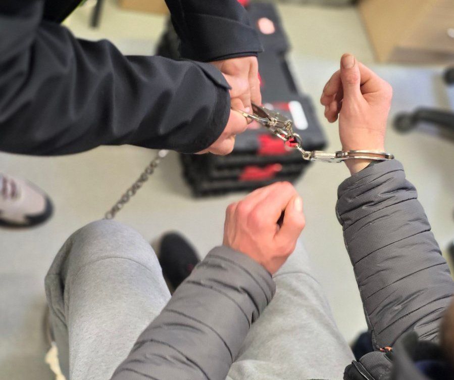 Zawiercie: Celowo wjechał w pieszych. Usłyszał zarzut usiłowanie potrójnego zabójstwa