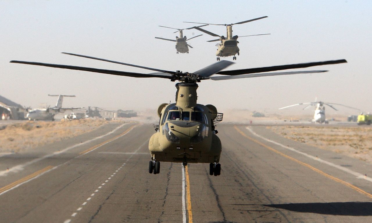 Boeing CH-47F Chinook nad Polską. To niecodzienny widok