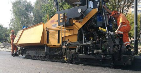 Ostatnia noc prac na ul. Narutowicza. Robotnicy ułożą ostatnią warstwę asfaltu