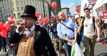 Banksterzy pod ostrzałem. Ostrą broń wyciąga rząd, UOKiK i KNF