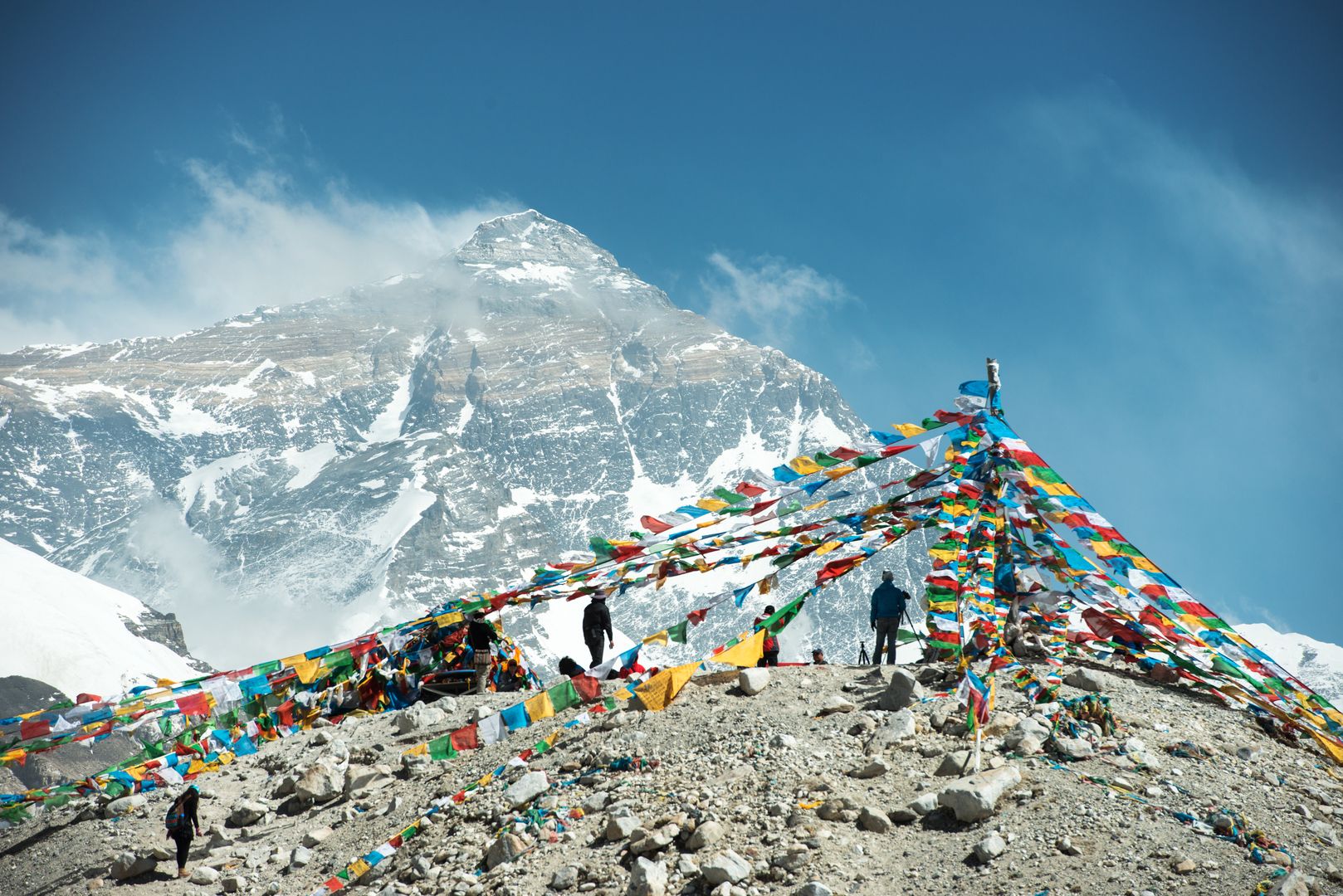 Nie chcą "radosnej turystyki" na Mount Everest. Będą limity