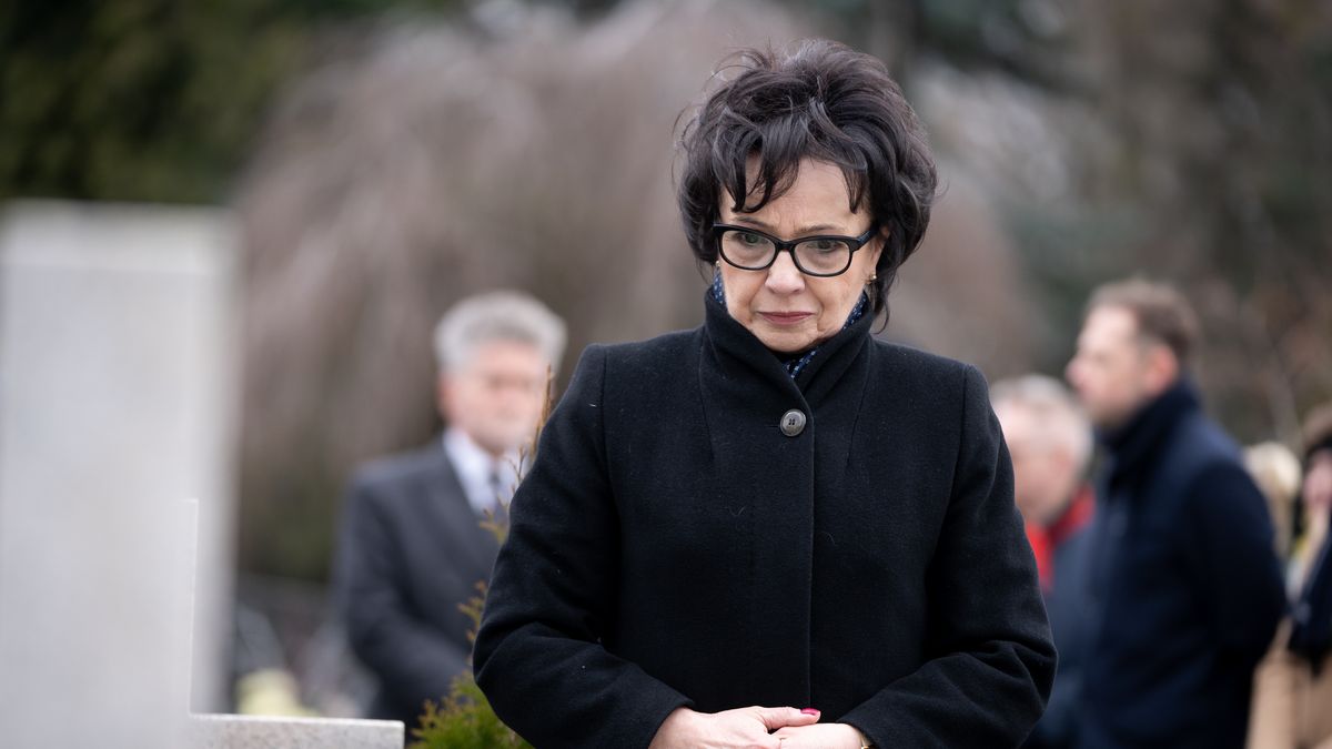 Marshal of the Sejm Elzbieta Witek during the ceremonies commemorating the 12th anniversary of the presidential plane crash near Smolensk, at Powazki Military Cemetery in Warsaw, Poland on April 10, 2022.  (Photo by Mateusz Wlodarczyk/NurPhoto via Getty Images)