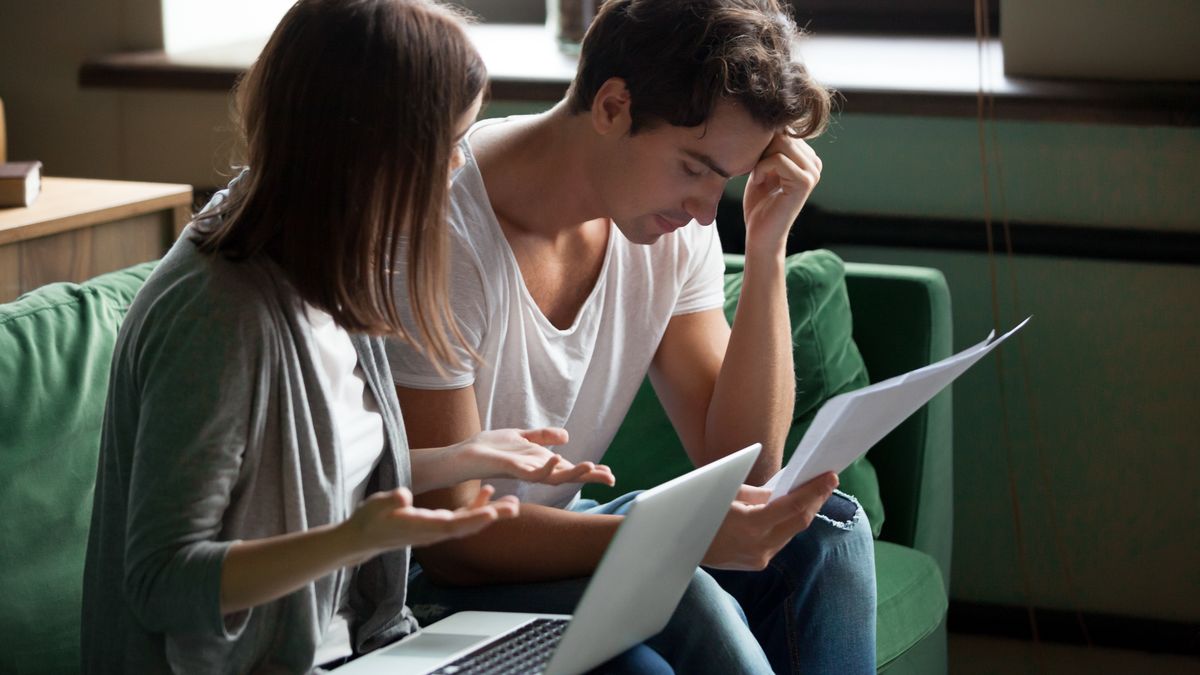 dług finanse zarobki rodzina kłótnia