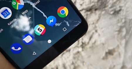 Xiaomi Mi A2 ma problem z rozładowującą się baterią. Winny może być czytnik linii papilarnych