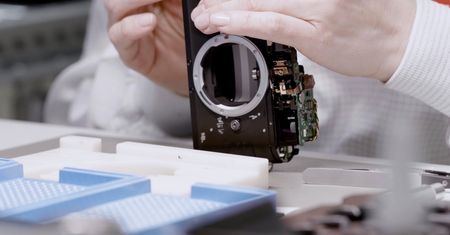 Jak powstaje Leica M10, czyli co znaczy ”niemiecka precyzja”