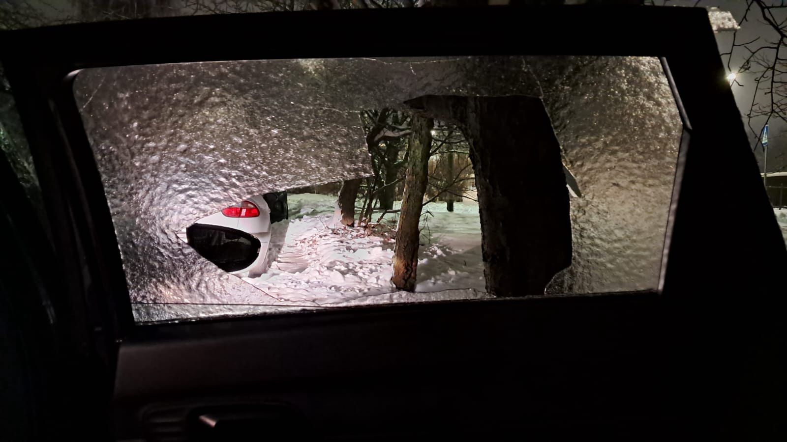 Powodem jej utworzenia były opady deszczu i minusowa temperatura